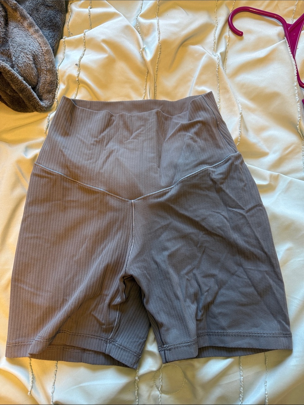 aerie Ribbed High-Waist Bike Shorts - Taupe Gray